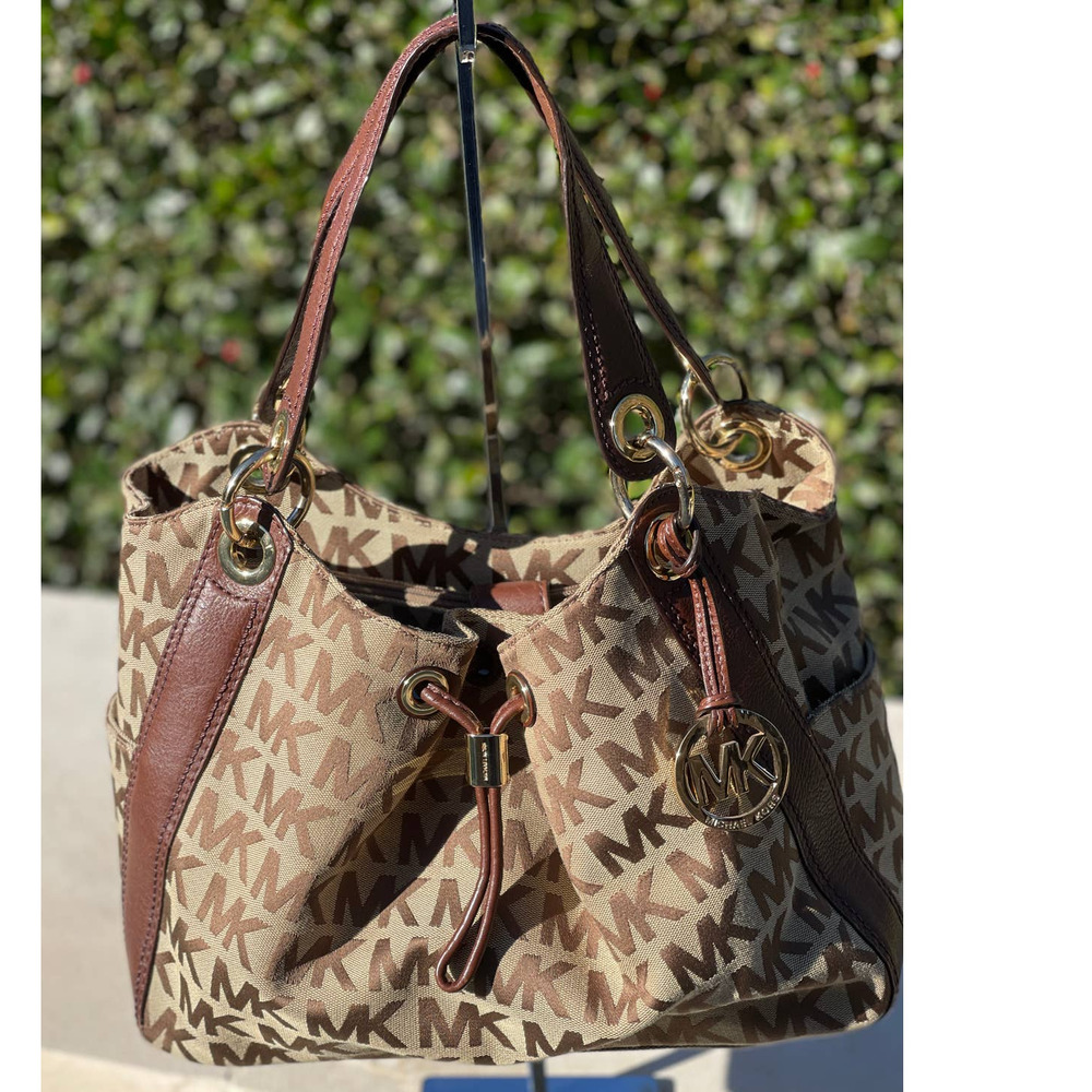 Michael Kors Ludlow Shoulder Bag